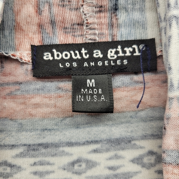 About a Girl Open Front Cardigan Size Medium Multicolored Pattern - Picture 2 of 6